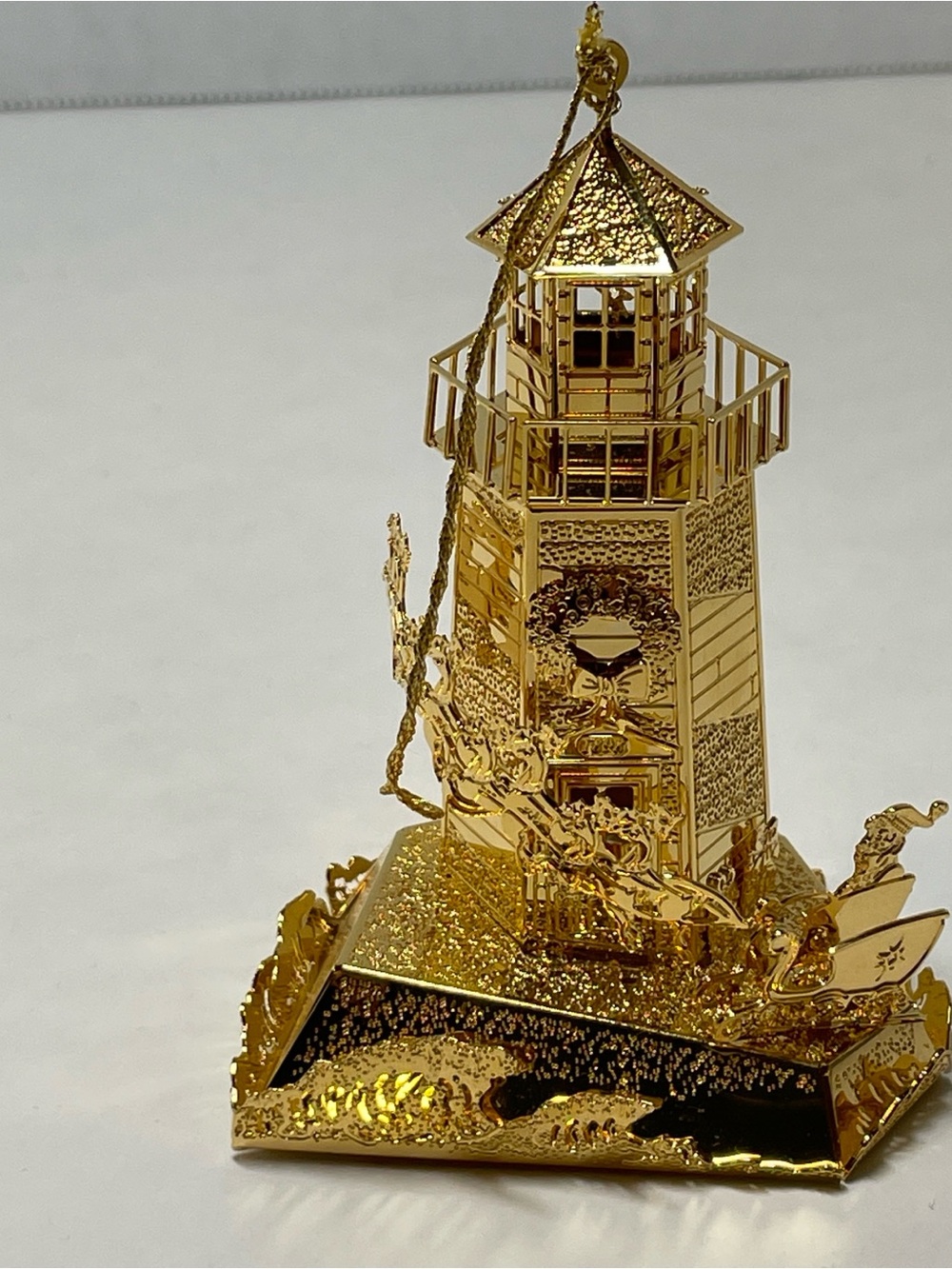 North Pole Lighthouse 1998 Danbury Mint 23KT Gold Electroplate Ornament